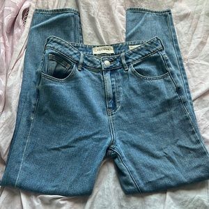 Pacsun light wash mom jean